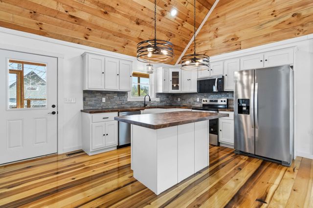 488 Pumpkin Creek Circle, Jamestown, KY 42629