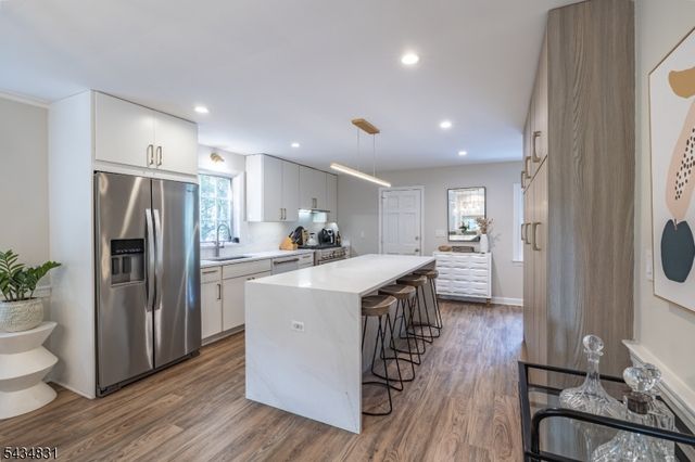 200 Wychwood Rd, Westfield Town, NJ 07090