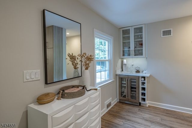 200 Wychwood Rd, Westfield Town, NJ 07090