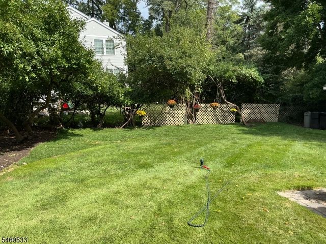 200 Wychwood Rd, Westfield Town, NJ 07090