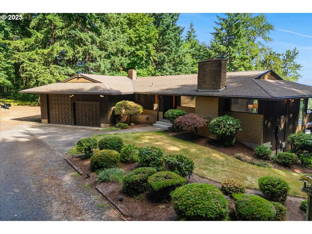 9028 Se KINGSWOOD Way, Damascus, OR 97089