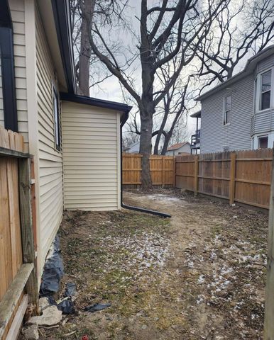 224 N 8TH Street, Council Bluffs, IA 51503