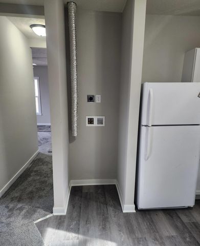 224 N 8TH Street, Council Bluffs, IA 51503