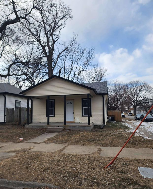 224 N 8TH Street, Council Bluffs, IA 51503