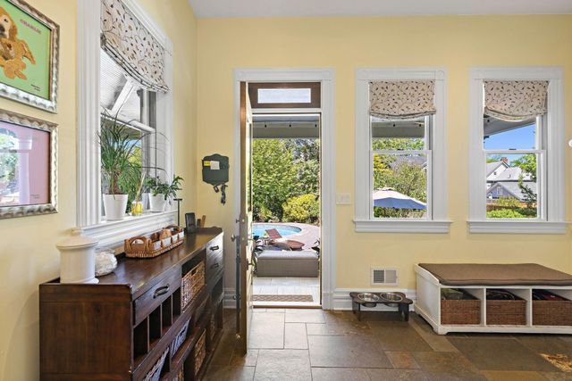 70 RIDGE RD, Rutherford, NJ 07070