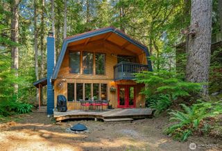 7082 Olympus Way, Glacier, WA 98244