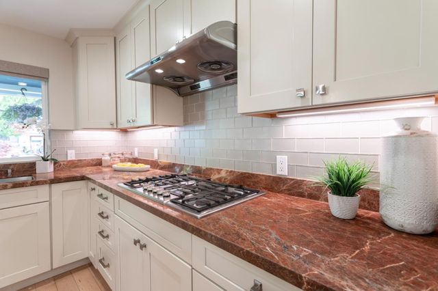 167 F Street, Redwood City, CA 94063