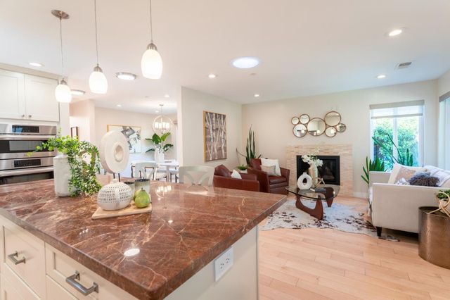 167 F Street, Redwood City, CA 94063