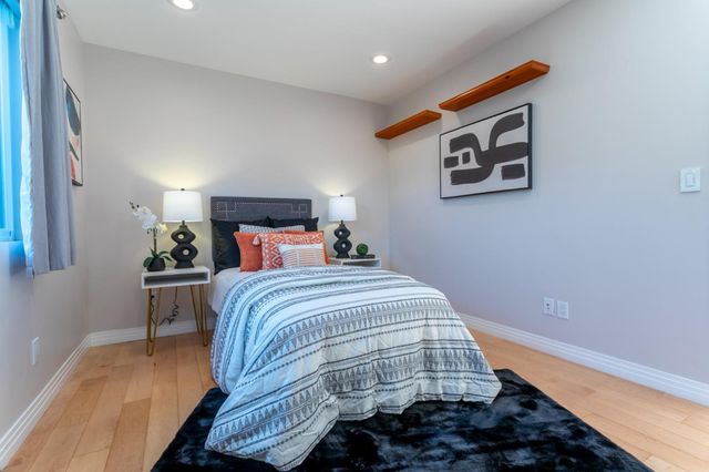 167 F Street, Redwood City, CA 94063