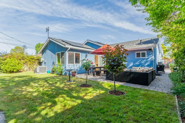 167 F Street, Redwood City, CA 94063