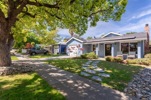 167 F Street, Redwood City, CA 94063