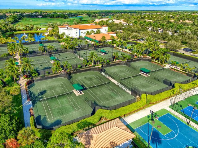 184 Viera Drive, Palm Beach Gardens, FL 33418