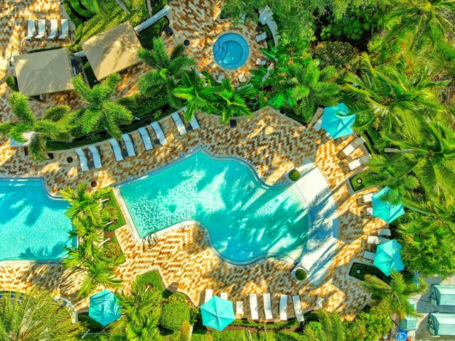 184 Viera Drive, Palm Beach Gardens, FL 33418