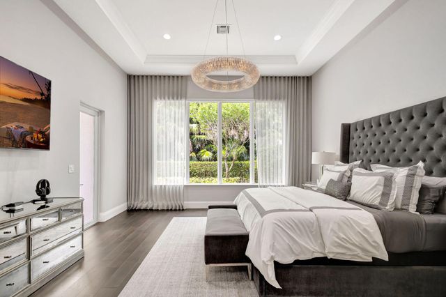 184 Viera Drive, Palm Beach Gardens, FL 33418