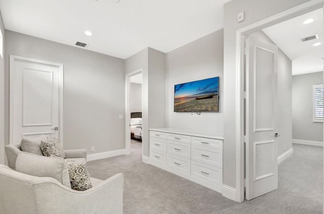 184 Viera Drive, Palm Beach Gardens, FL 33418