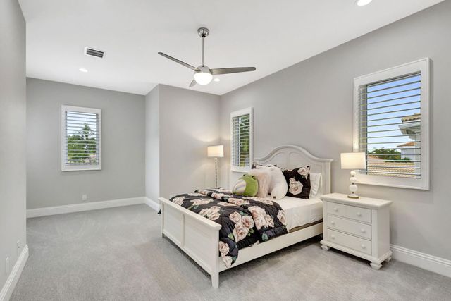 184 Viera Drive, Palm Beach Gardens, FL 33418