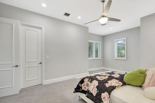 184 Viera Drive, Palm Beach Gardens, FL 33418