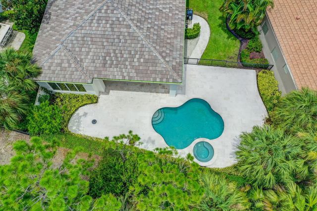 184 Viera Drive, Palm Beach Gardens, FL 33418