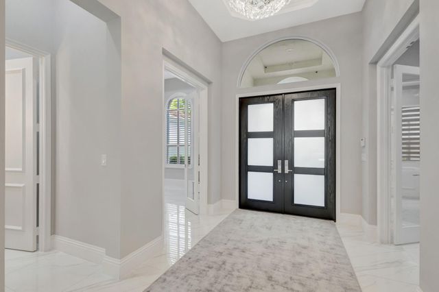 184 Viera Drive, Palm Beach Gardens, FL 33418