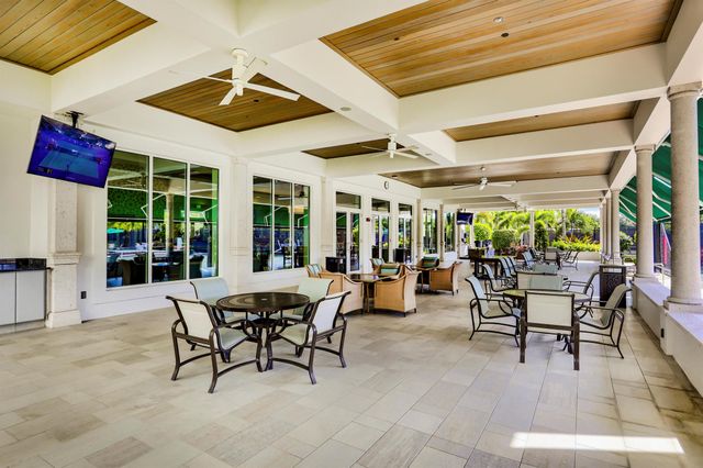 184 Viera Drive, Palm Beach Gardens, FL 33418