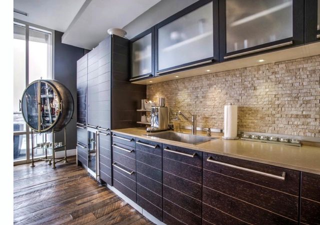 2408 Victory Park Lane 1034, Dallas, TX 75219