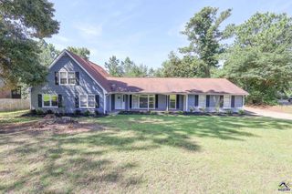 410 Lake Front Drive, Warner Robins, GA 31088