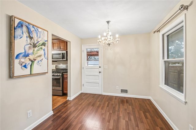 8 Caren Drive, Irondequoit, NY 14622