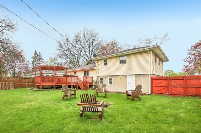 8 Caren Drive, Irondequoit, NY 14622