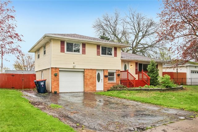 8 Caren Drive, Irondequoit, NY 14622