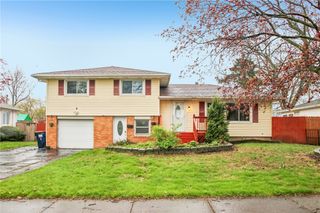 8 Caren Drive, Irondequoit, NY 14622