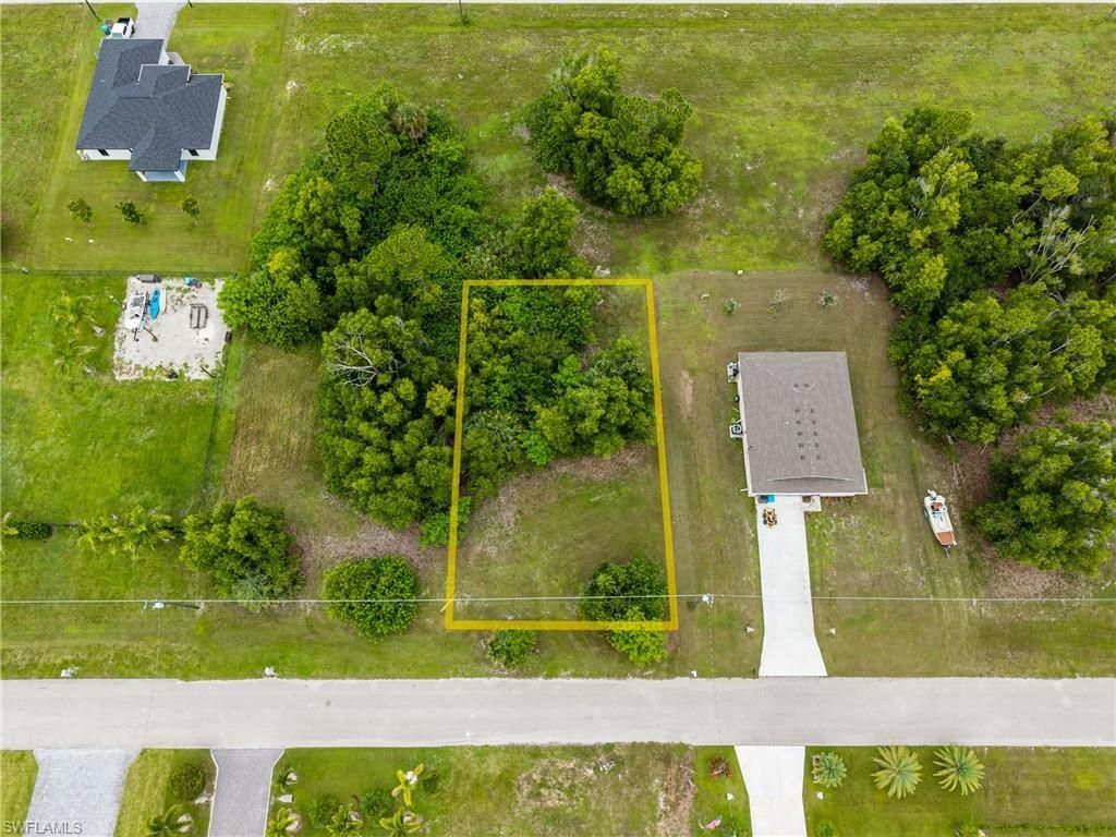 Image 1 of property listing at 4162 NW 40th AVE, Cape Coral, FL 33993