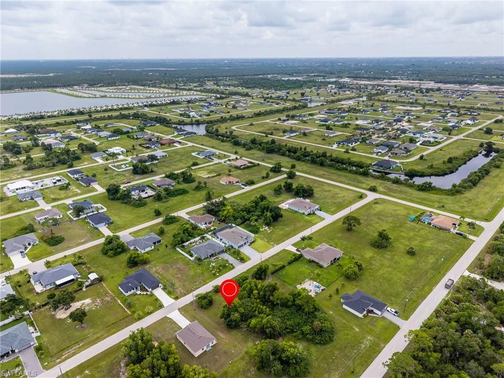Image 14 of property listing at 4162 NW 40th AVE, Cape Coral, FL 33993
