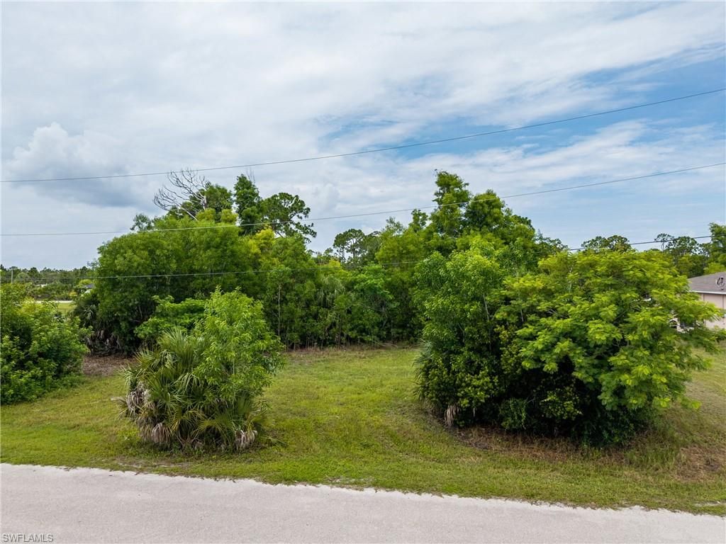 Image 18 of property listing at 4162 NW 40th AVE, Cape Coral, FL 33993
