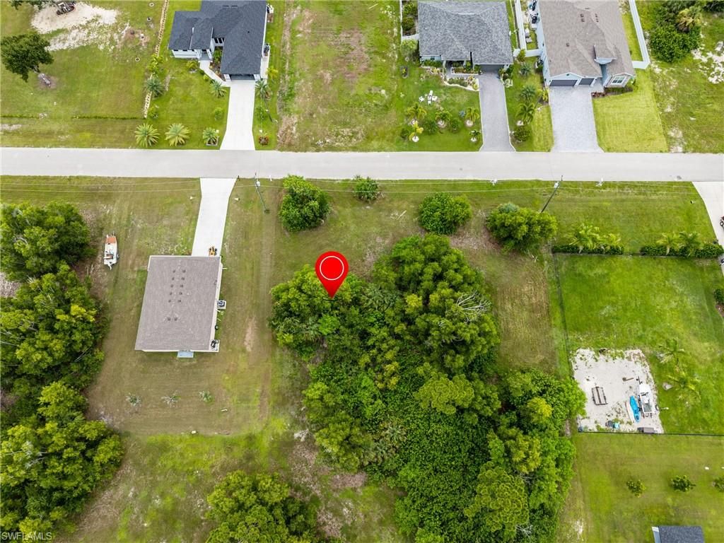 Image 6 of property listing at 4162 NW 40th AVE, Cape Coral, FL 33993
