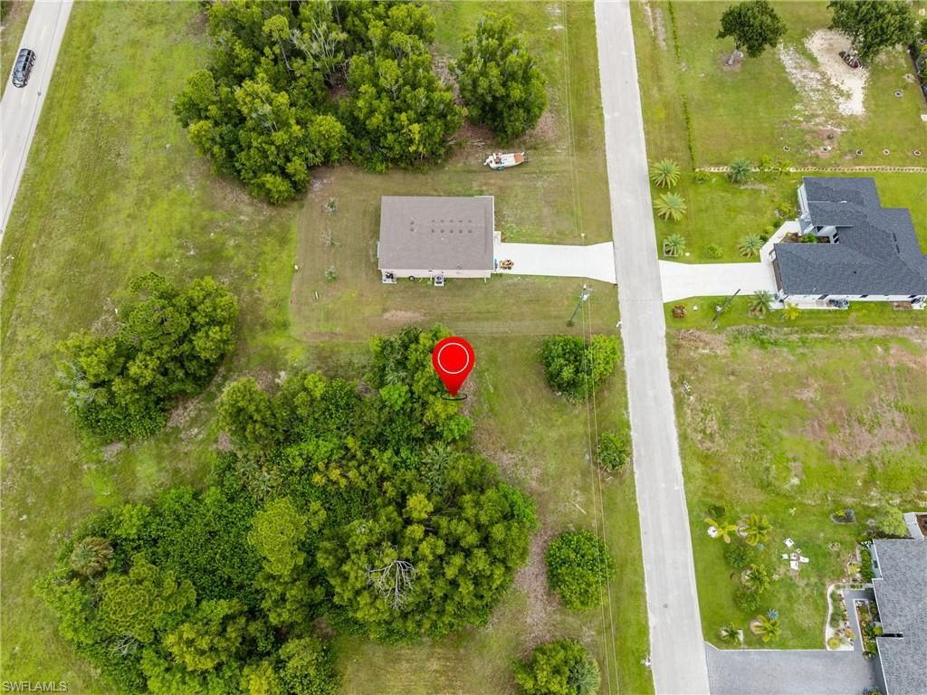 Image 8 of property listing at 4162 NW 40th AVE, Cape Coral, FL 33993