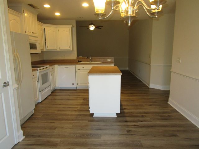 3442 Beacon Drive, Sumter, SC 29154