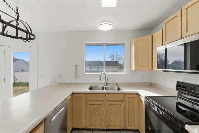 16 E 1400 N, American Fork, UT 84003