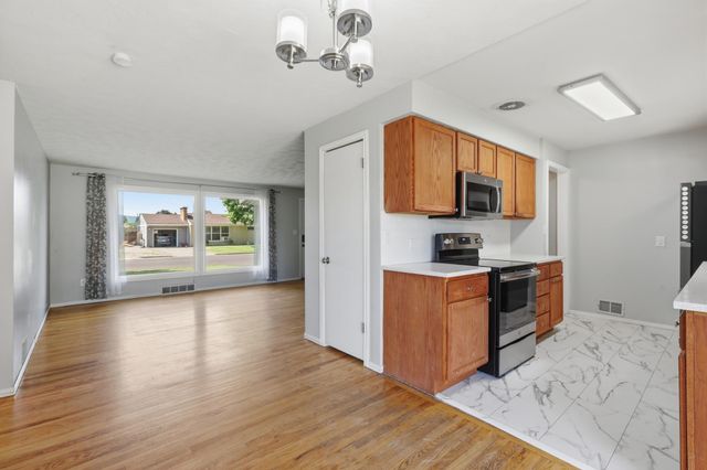 7525 E Baldwin Ave, Spokane Valley, WA 99212
