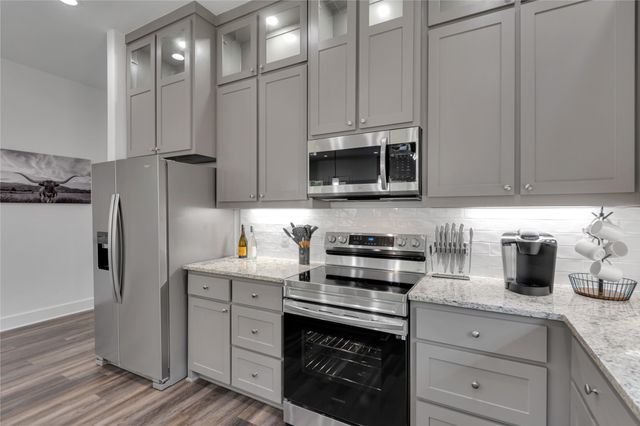 1838 Life Avenue, Dallas, TX 75212