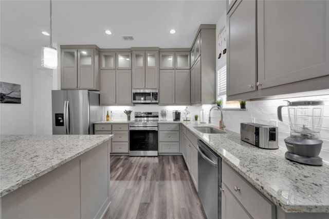 1838 Life Avenue, Dallas, TX 75212