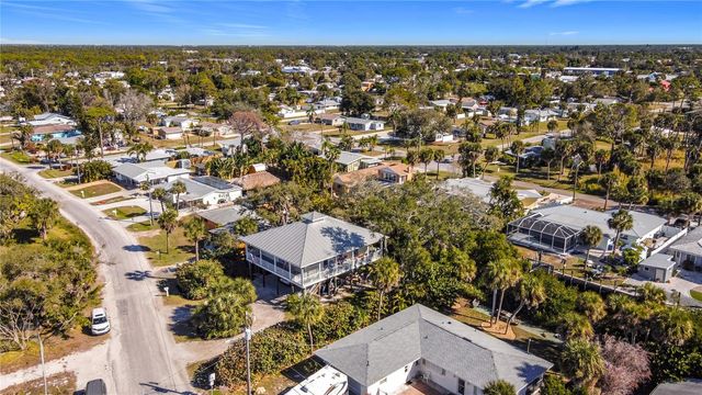 211 WINSON AVENUE, Englewood, FL 34223