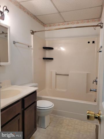 119 HAMILTON AVE, Waynesboro, PA 17268