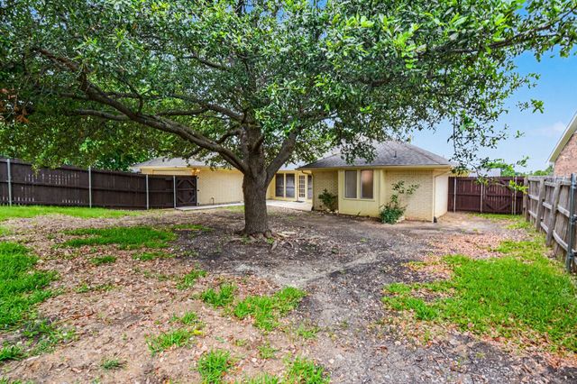 1702 Surrey Court, Garland, TX 75043