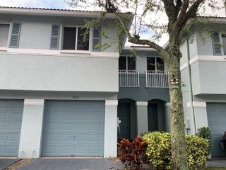 1925 Alamanda Way, Riviera Beach, FL 33404