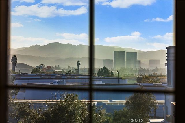 115 Frame, Irvine, CA 92618