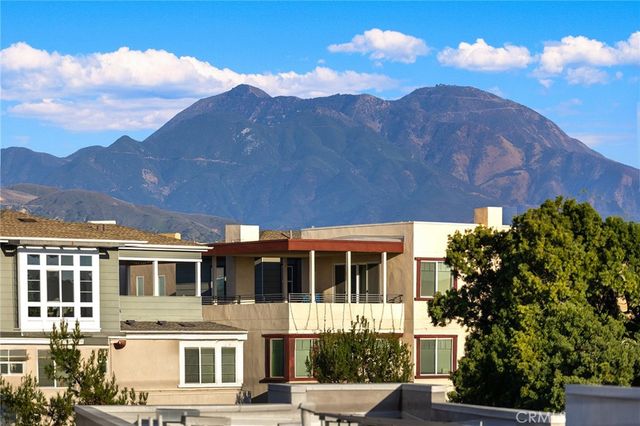 115 Frame, Irvine, CA 92618