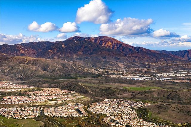 115 Frame, Irvine, CA 92618