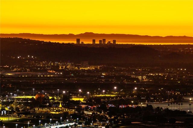 115 Frame, Irvine, CA 92618