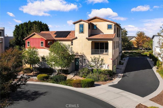 115 Frame, Irvine, CA 92618