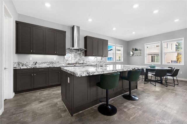 115 Frame, Irvine, CA 92618